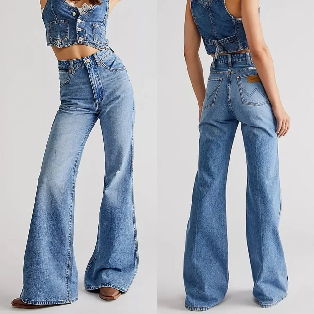 NWT Wrangler Wanderer High Rise Flare Leg Jeans